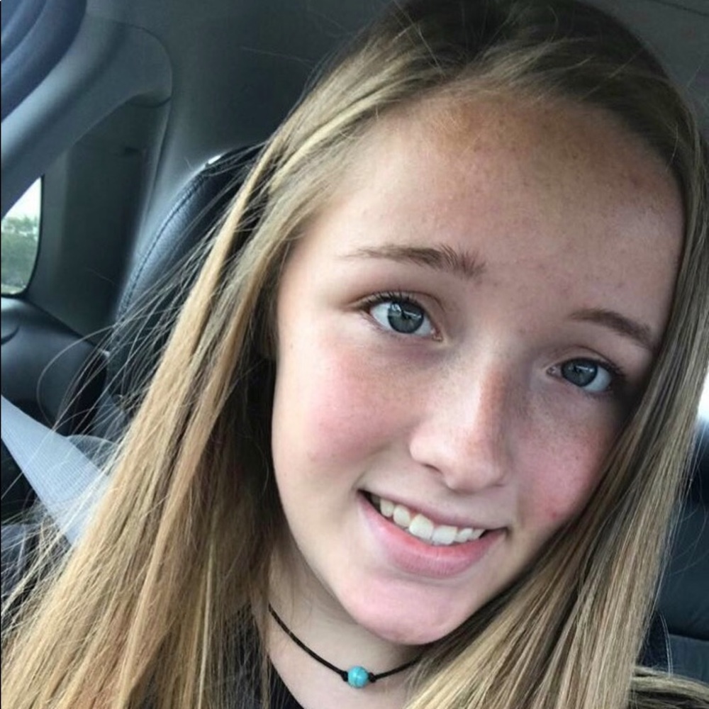 Meet your Posher, Brittney